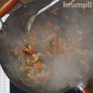 Thai Cashew Chicken Process Shot 4 of 6