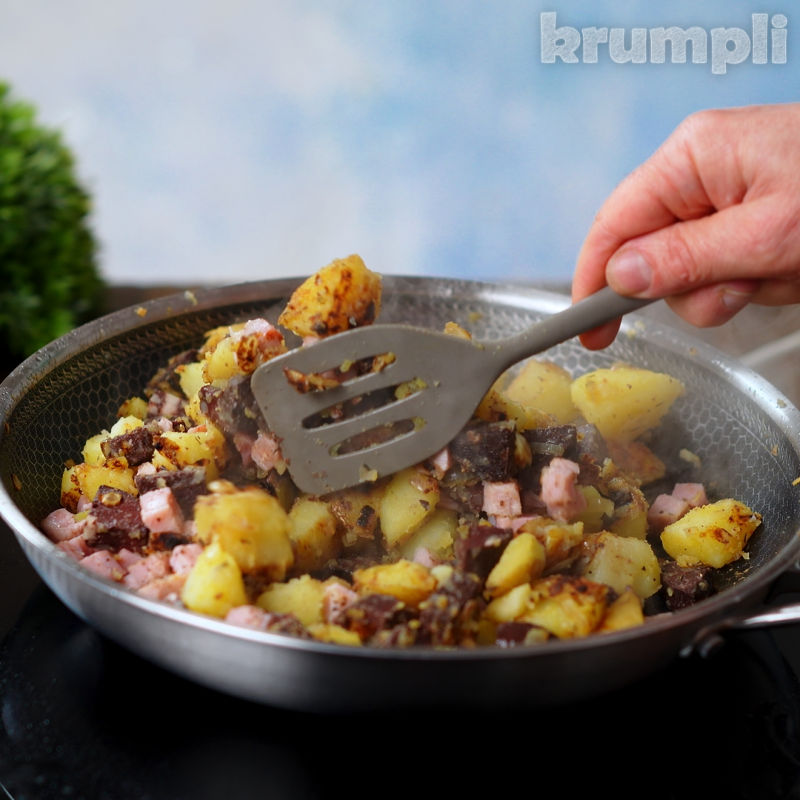 Black Pudding Hash Process Shot 4 of 5