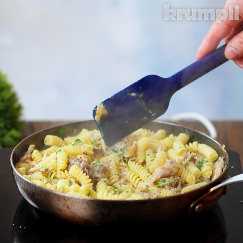 Smoked Mackerel Pasta Process shot 6 of 7