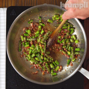 Bacon and Asparagus Pasta Process Shot 4 of 6