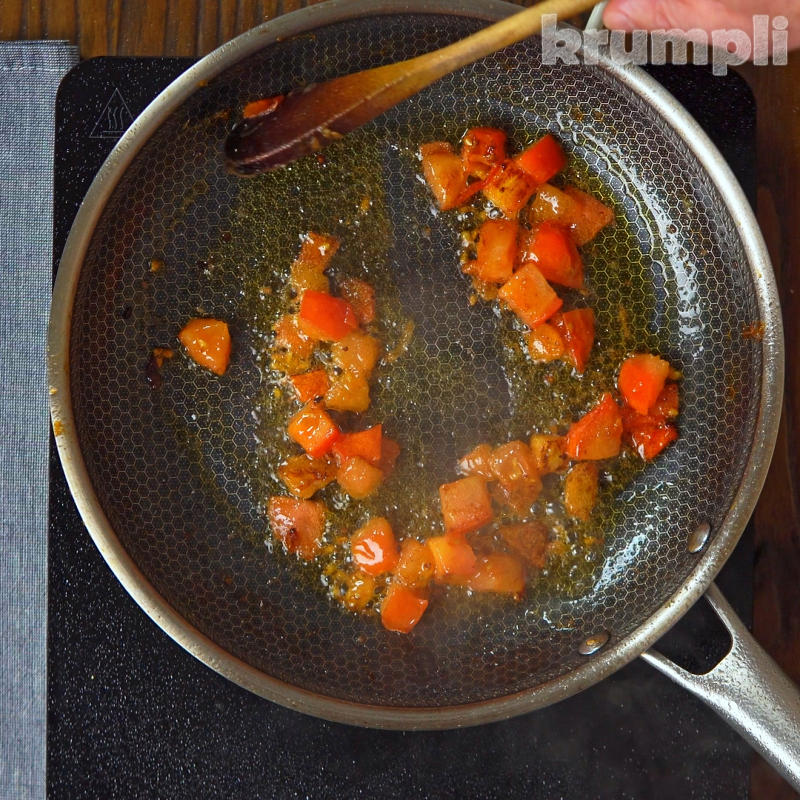 Chicken Kolhapuri Process Shot 5 of 9