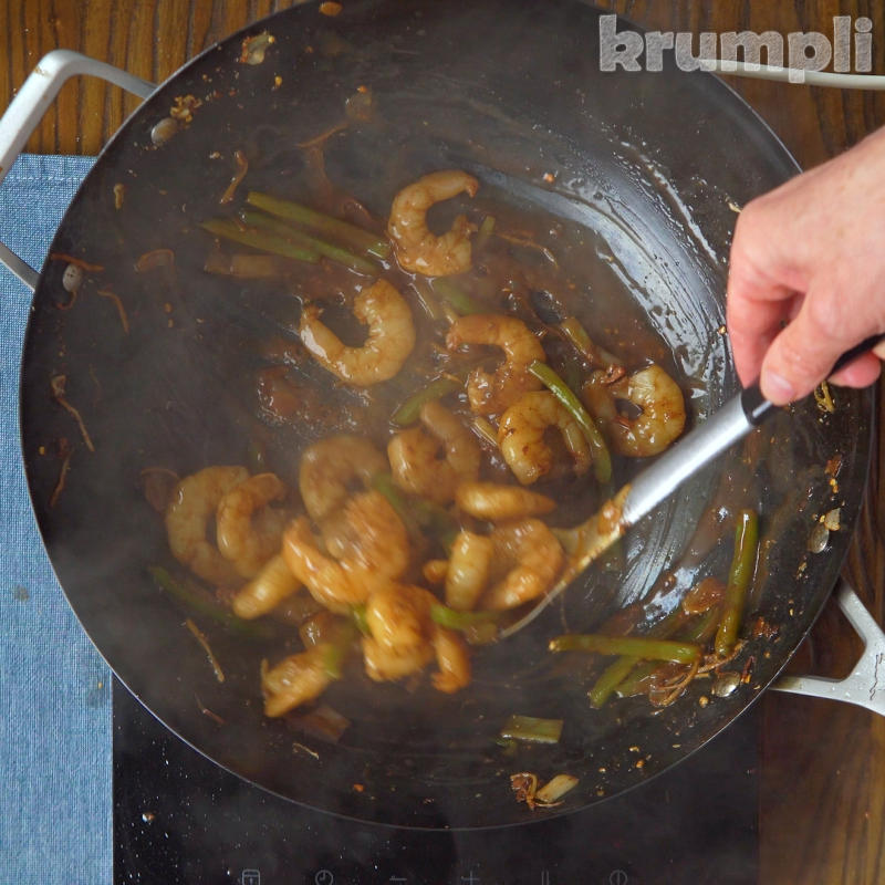 Szechuan Prawns Process Shot 5 of 6
